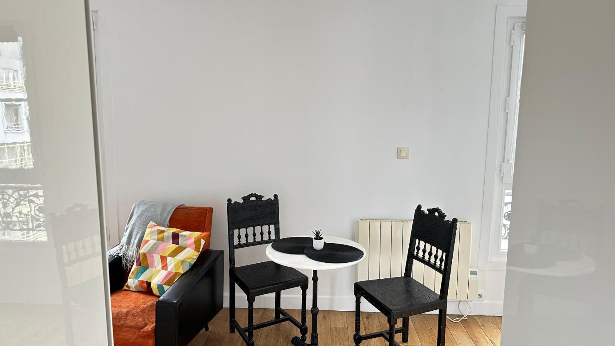 Charmant Studio Au Coeur Du 18E Apartamento Paris Exterior foto